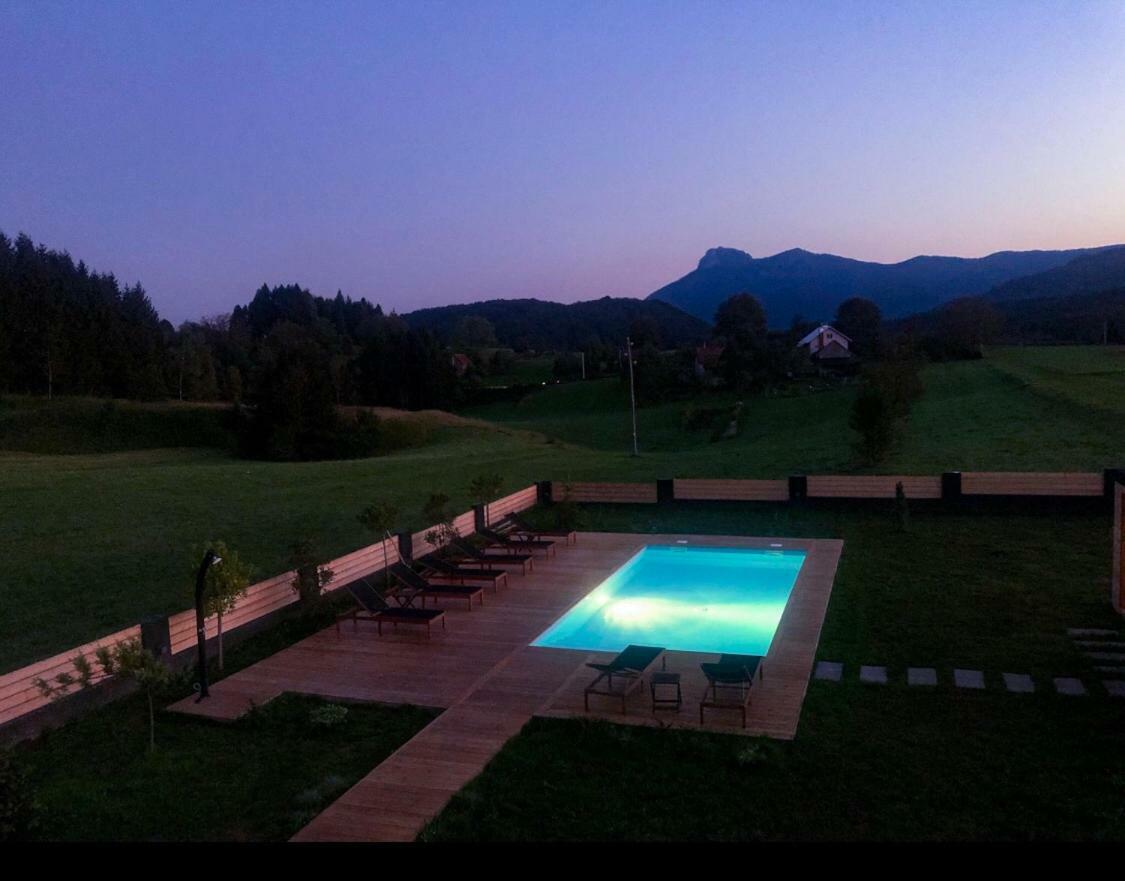 Villa Zoe Luxury House Gomirje Exterior foto